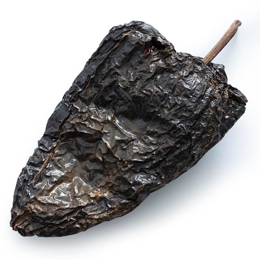 089836002464 frontier co op ancho chili peppers whole 246 pile.jpg