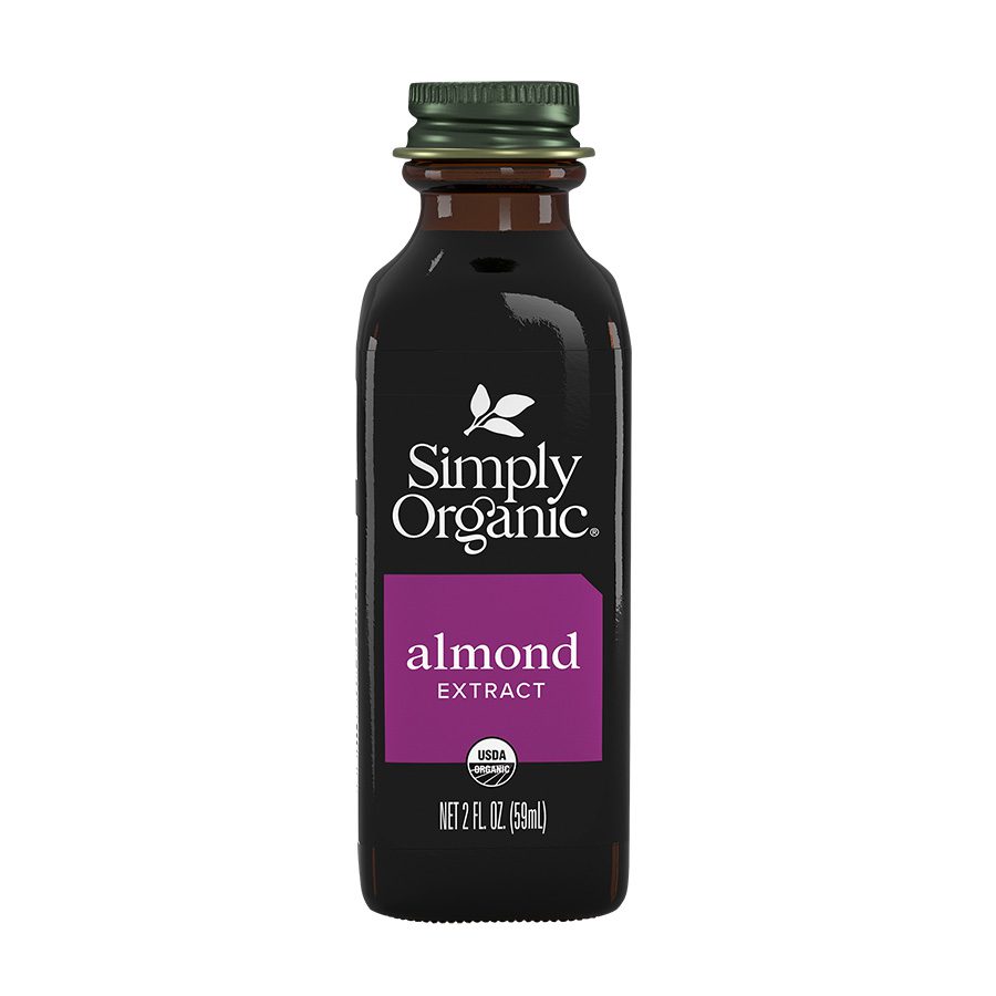 1 089836185266 simply organic almond flavor 2oz 18526 front 900x900 1.jpg