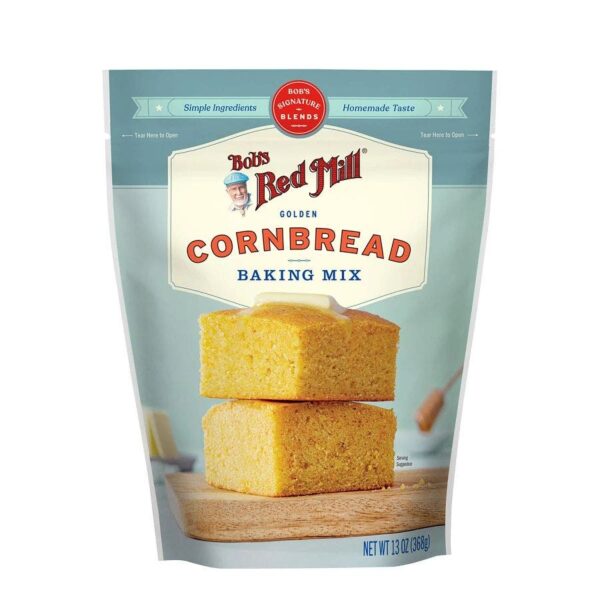 bobs red mill golden cornbread mix 13oz front 240230 1.jpg