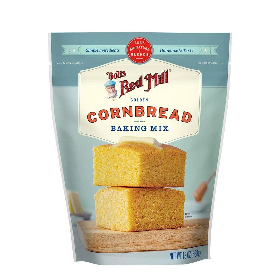bobs red mill golden cornbread mix 13oz front 240230 1.jpg