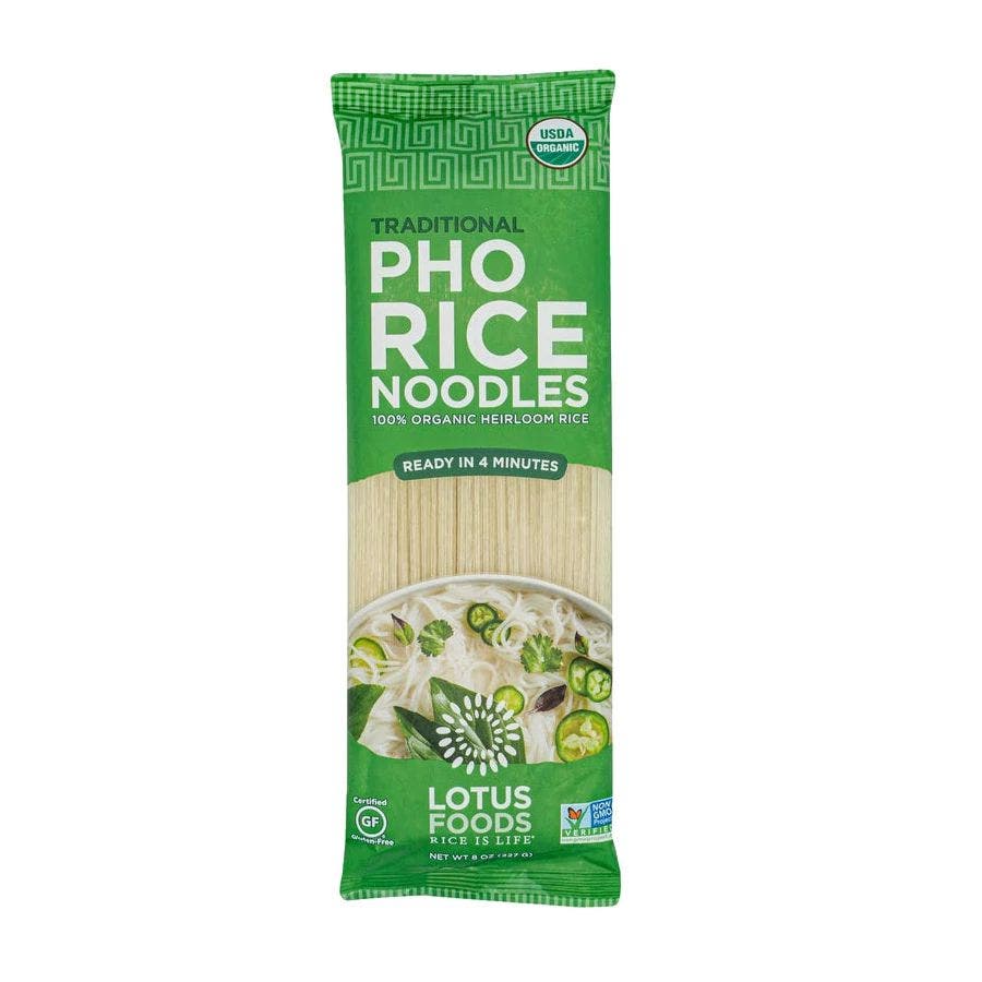 lotus foods tradtional pho rice noodles 8oz front 240530 1.jpg