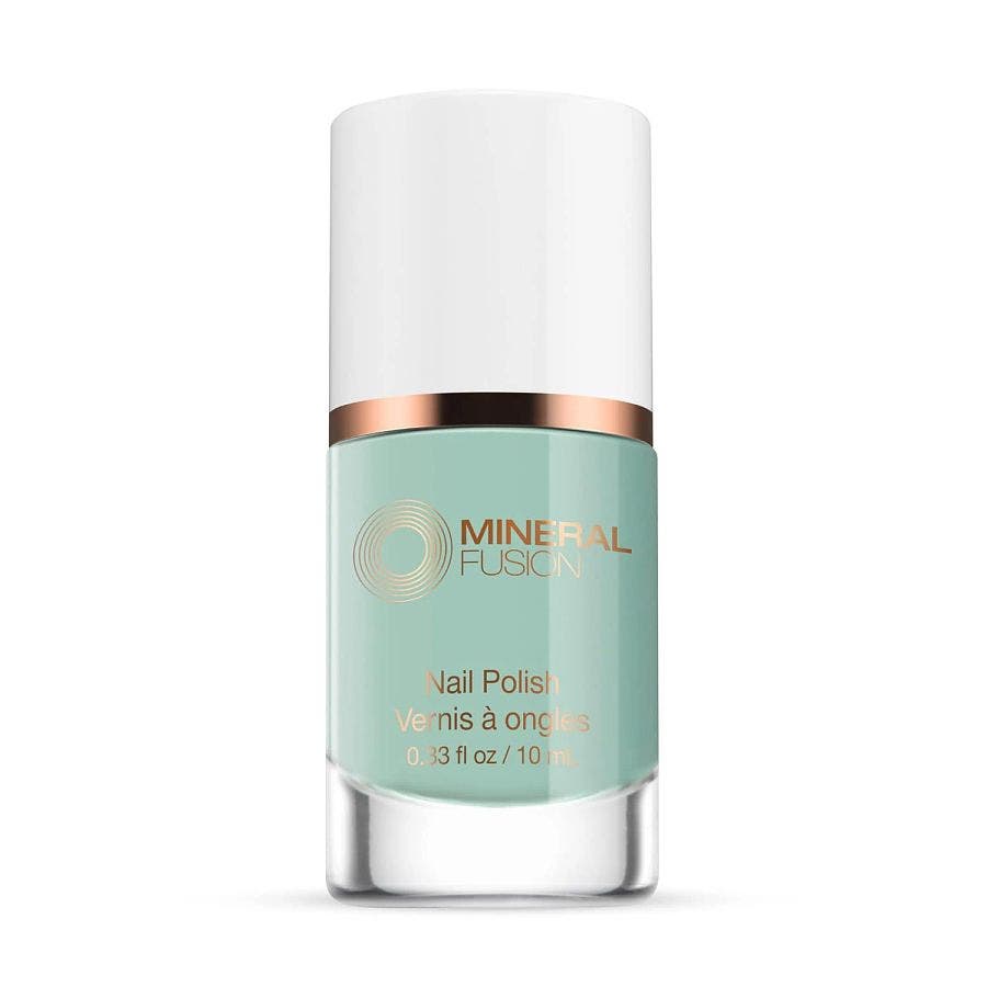 mineral fusion mint to be nail polish front2 240470.jpg