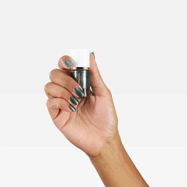 mineral fusion smoke & mirrors nail polish 0.33 fl. oz.
