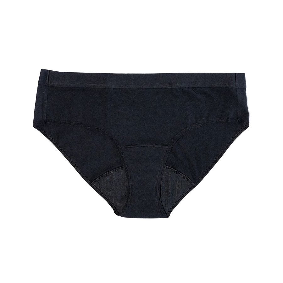saalt period underwear black cotton brief everywear medium front 241123.jpg