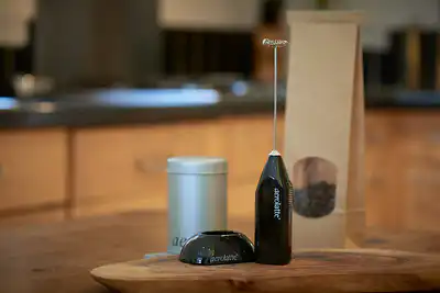 Aerolatte Black Milk Frother with Stand - Image 3