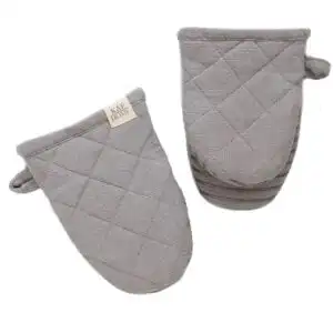KAF Home Frost Gray Monaco Quilted Silicone Mini Mitt 8″ x 5.5″