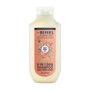 Mrs. Meyer’s Clean Day White Peach 3-in- 1 Dog Shampoo Conditioner 14 fl. oz.
